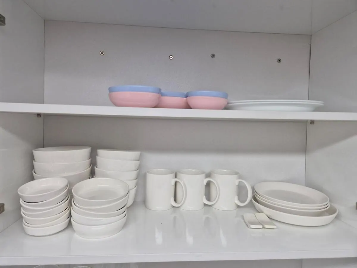 Open Mart, Traders 3 Minutes On Foot 15 Pyeong Entire House Room 2,Living Room 1, Toilet 1, Tv, Free Parking Seoul 0*,  South Korea