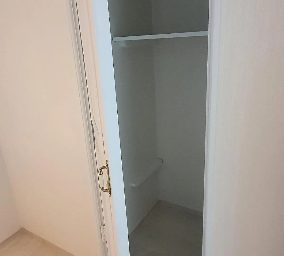 Open Mart, Traders 3 Minutes On Foot 15 Pyeong Entire House Room 2,Living Room 1, Toilet 1, Tv, Free Parking Seoul South Korea