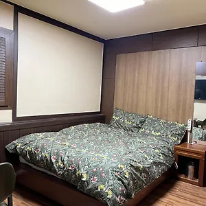 Hostal Brown, Seúl
