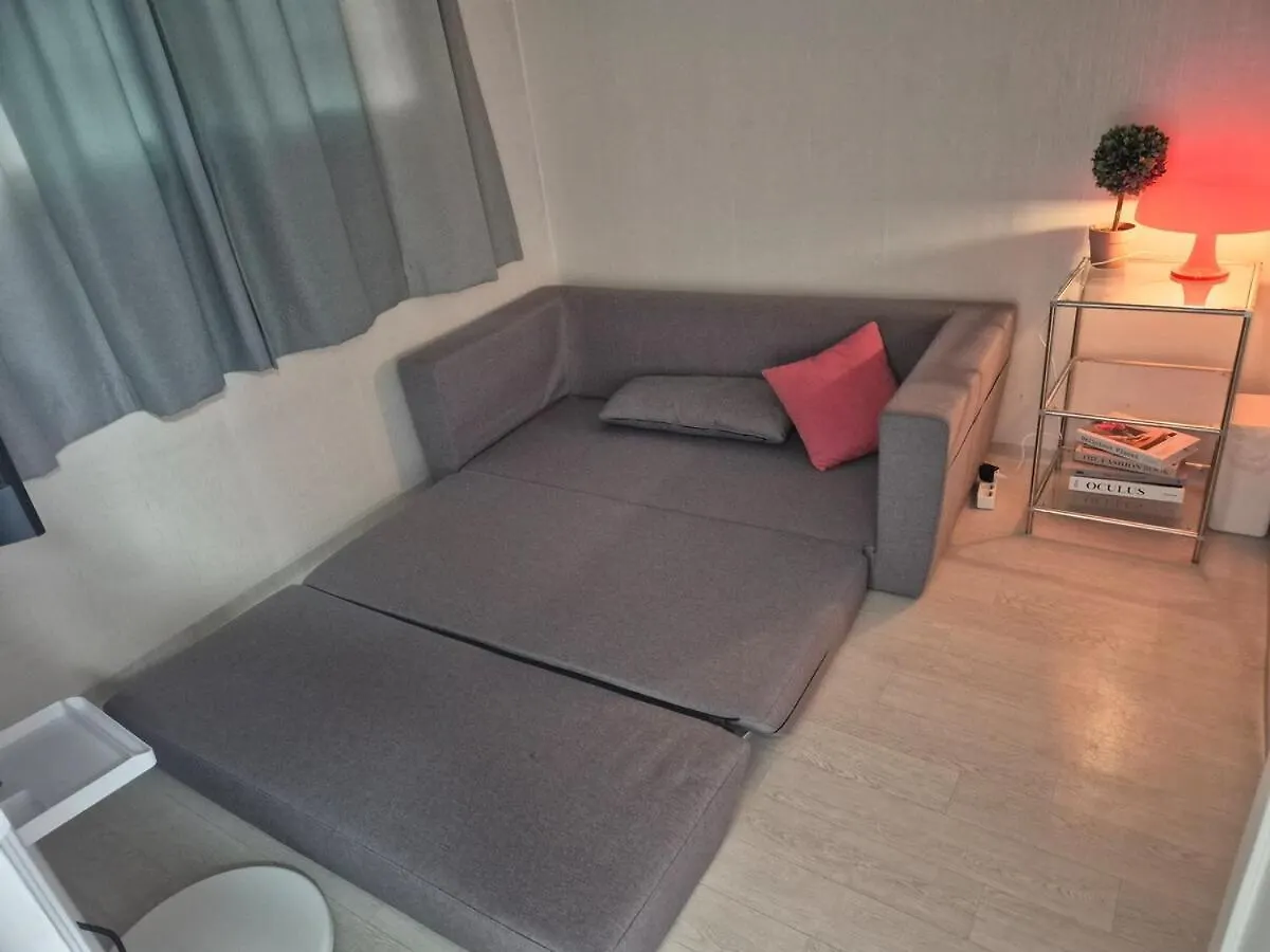 Apartamento Open Mart, Traders 3 Minutes On Foot 15 Pyeong Entire House Room 2,Living Room 1, Toilet 1, Tv, Free Parking Seúl Corea del Sur