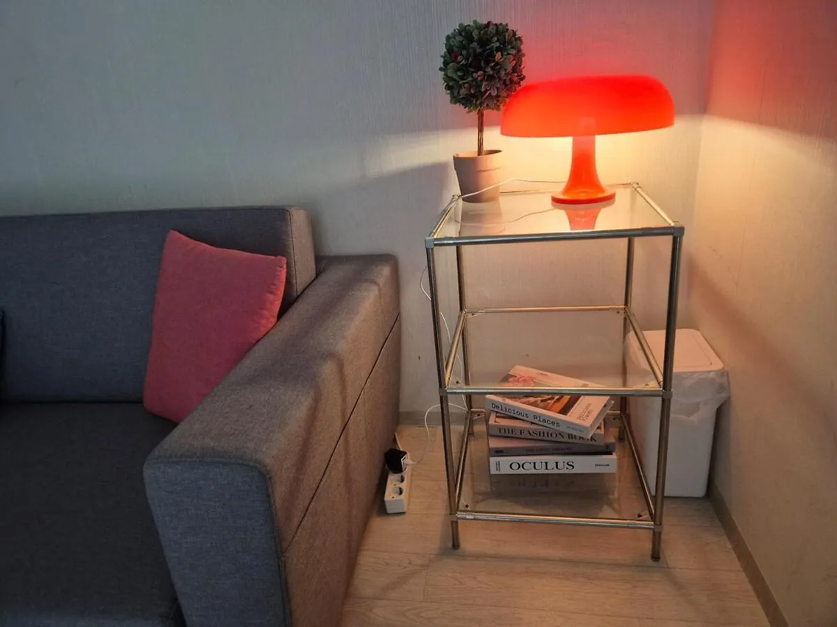 Apartamento Open Mart, Traders 3 Minutes On Foot 15 Pyeong Entire House Room 2,Living Room 1, Toilet 1, Tv, Free Parking Seúl